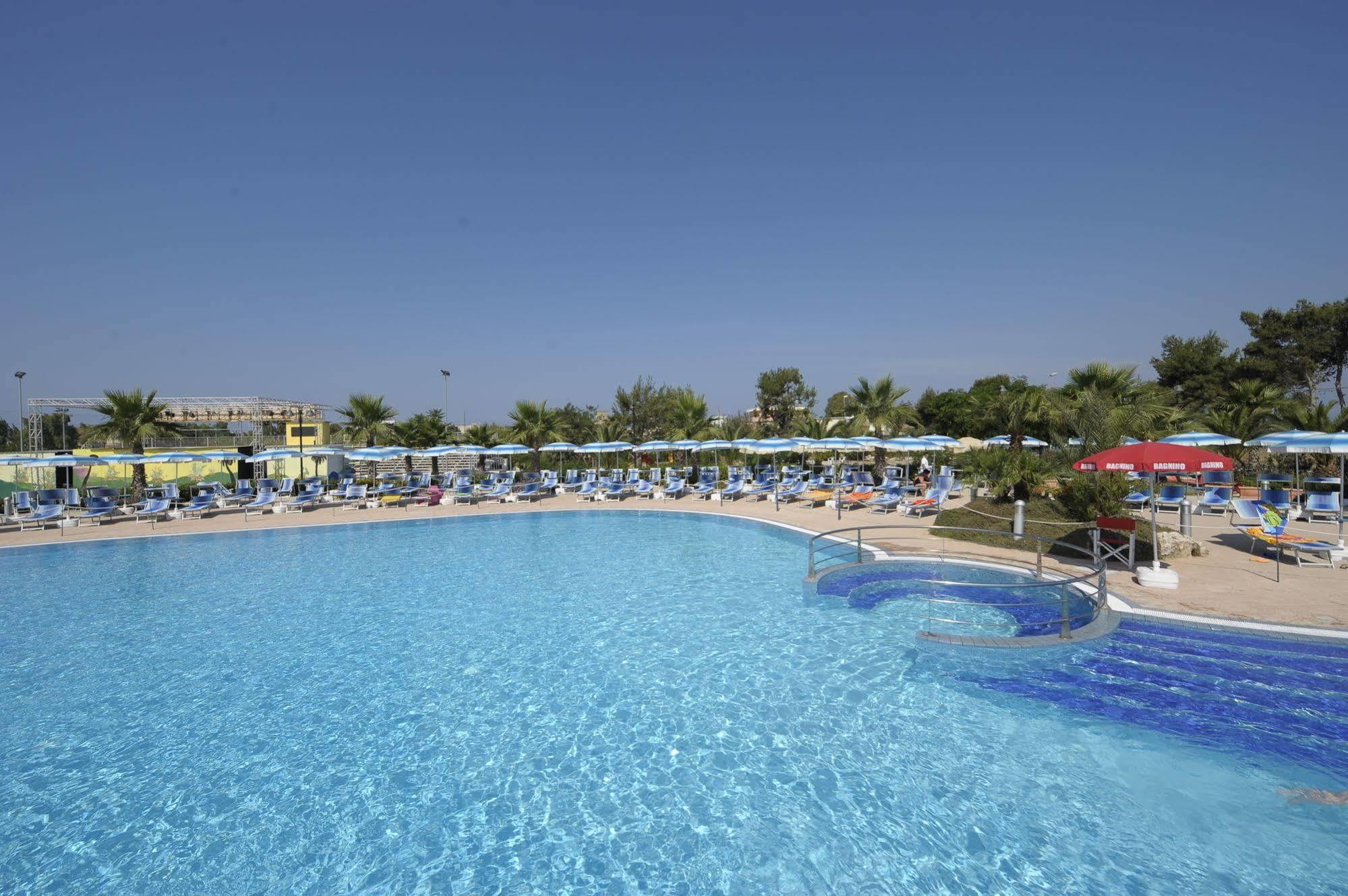 Blu Salento Village Sant Isidoro  Exterior foto